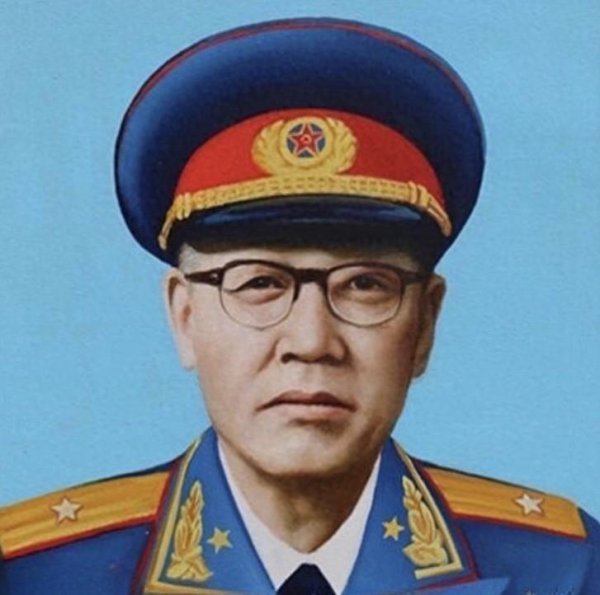 聚美策略 开国少将轶事：贺晋年从死心变成塌地，毛主席到底用了什么高招？